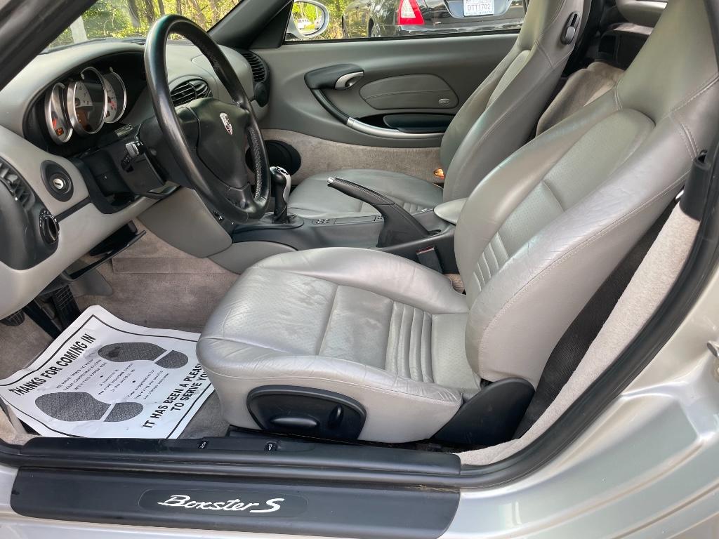 2001 Porsche Boxster S photo 19