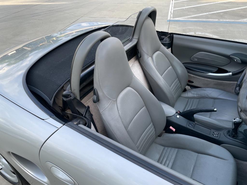 2001 Porsche Boxster S photo 15