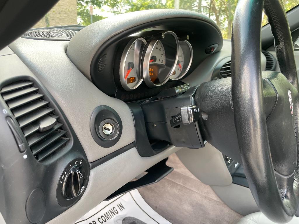 2001 Porsche Boxster S photo 18