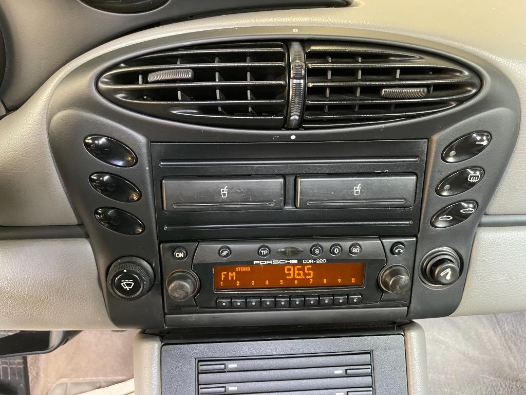 2001 Porsche Boxster S photo 25