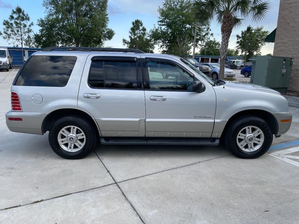 2002 Mercury Mountaineer photo 9