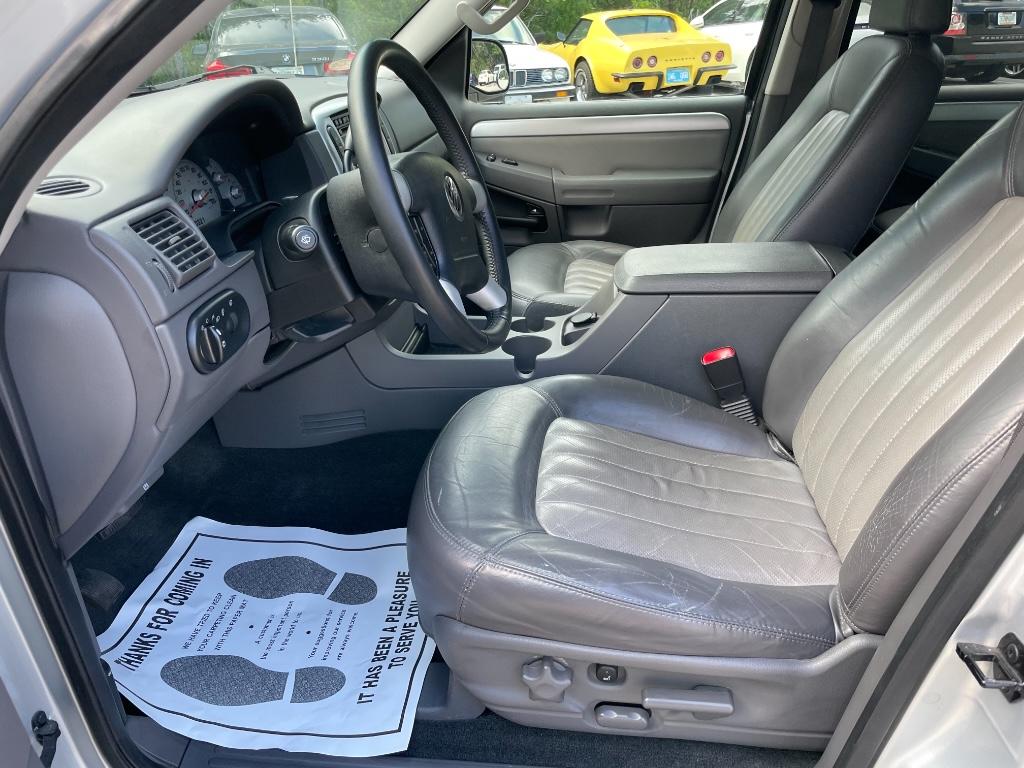 2002 Mercury Mountaineer photo 13