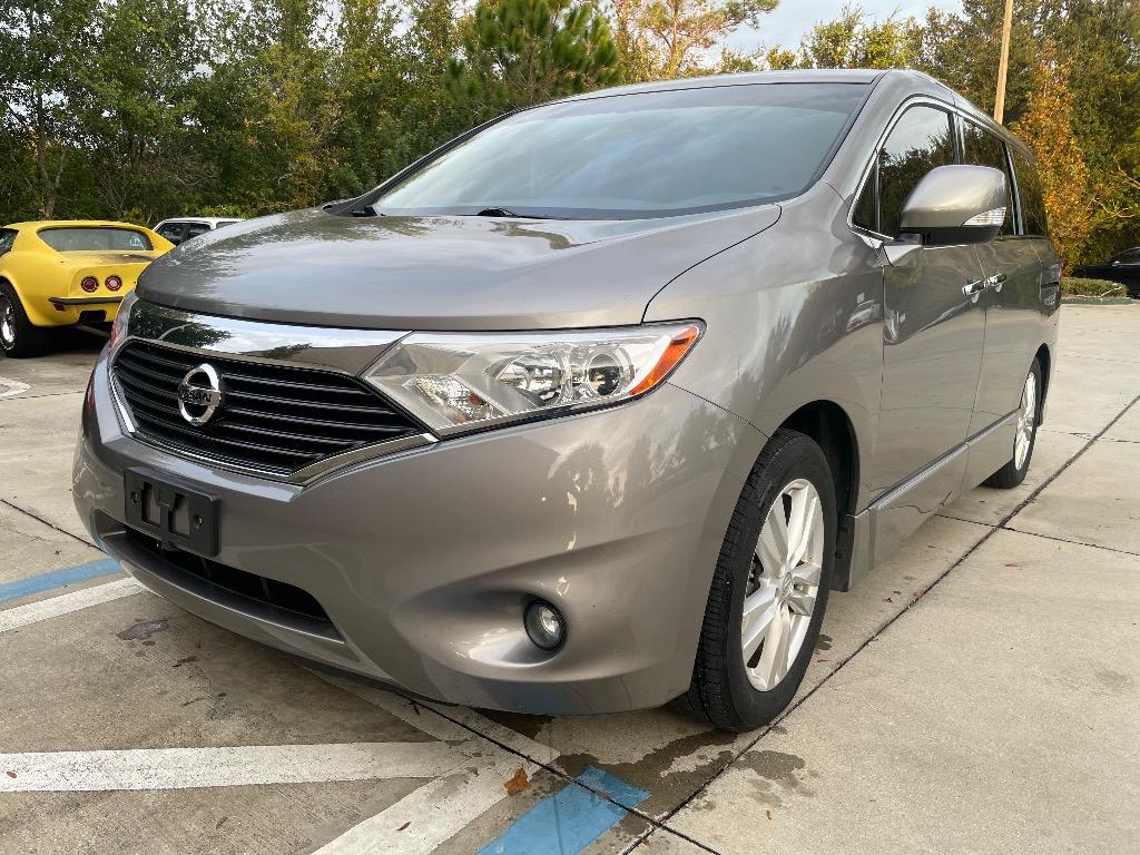 2012 Nissan Quest LE