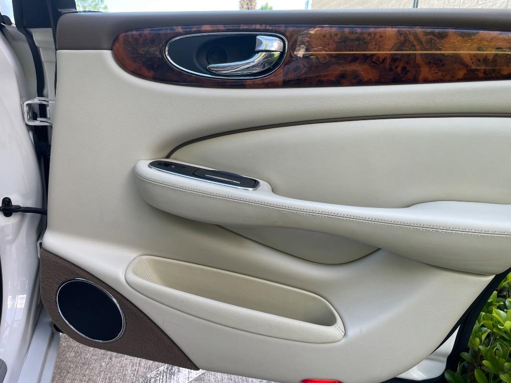 2005 Jaguar XJ Series Vanden Plas - Photo 34