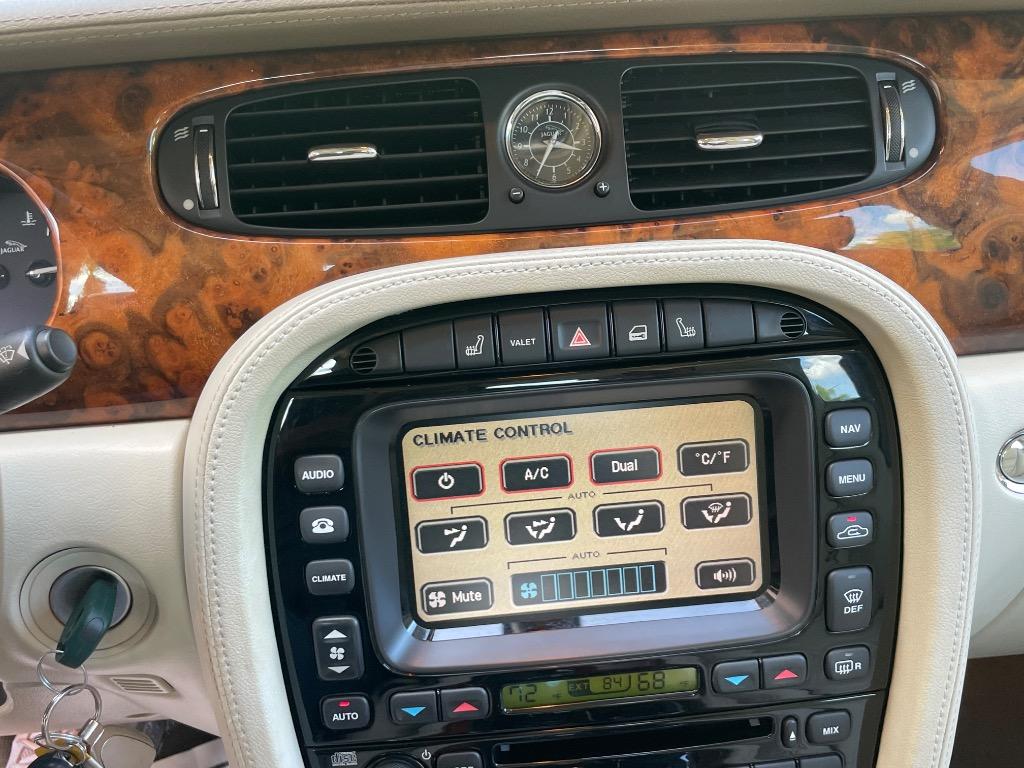 2005 Jaguar XJ Series Vanden Plas - Photo 22