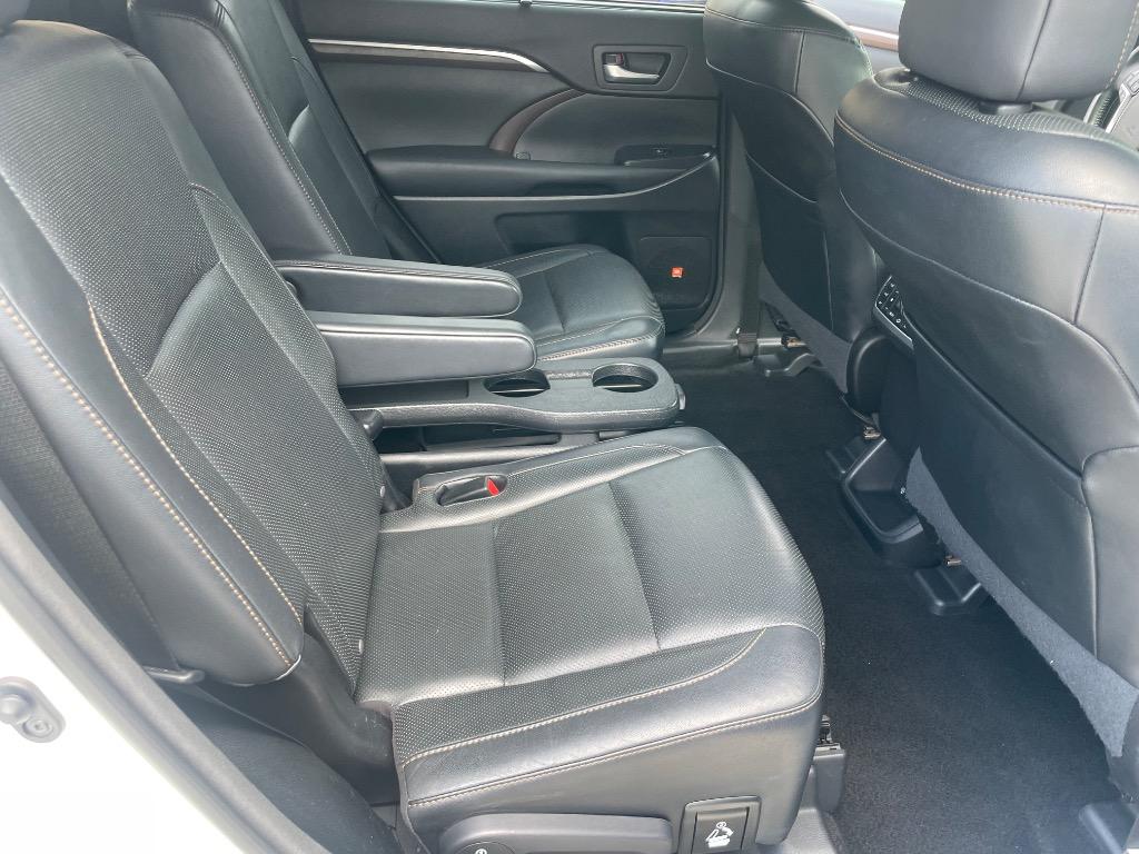 2015 Toyota Highlander Limited - Photo 33