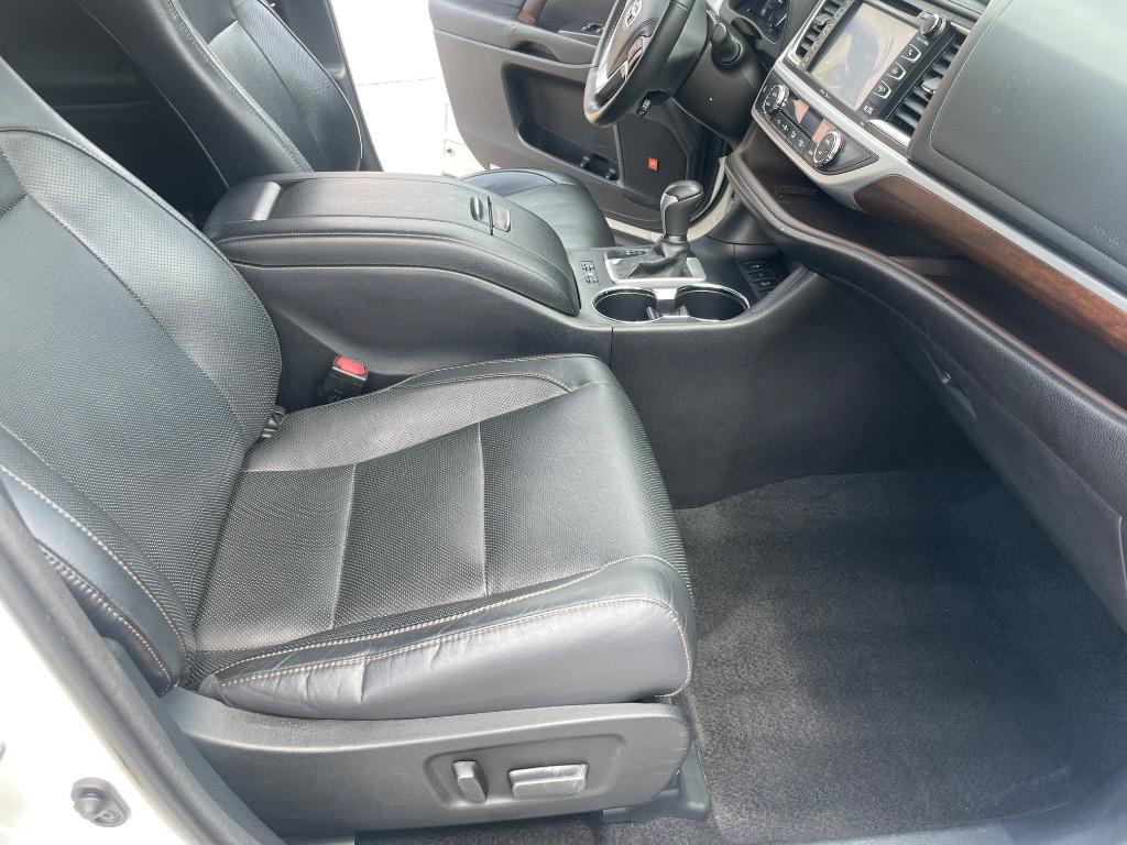 2015 Toyota Highlander Limited - Photo 35