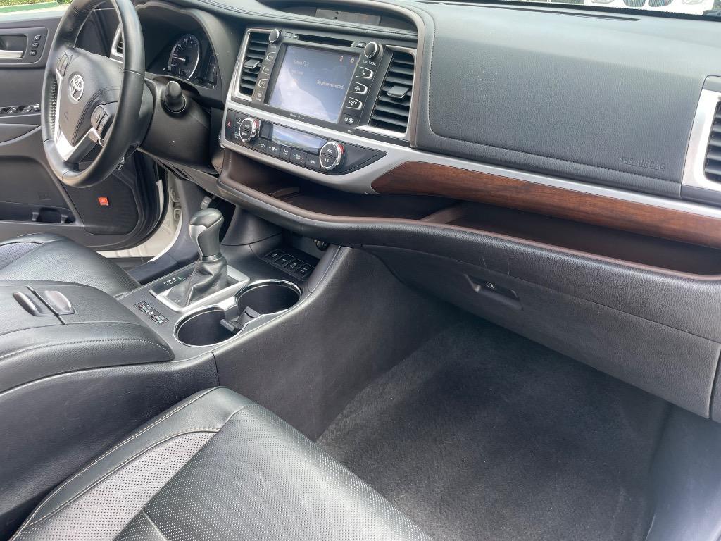 2015 Toyota Highlander Limited - Photo 37