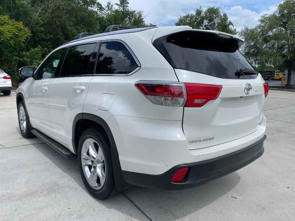 2015 Toyota Highlander Limited - Photo 6