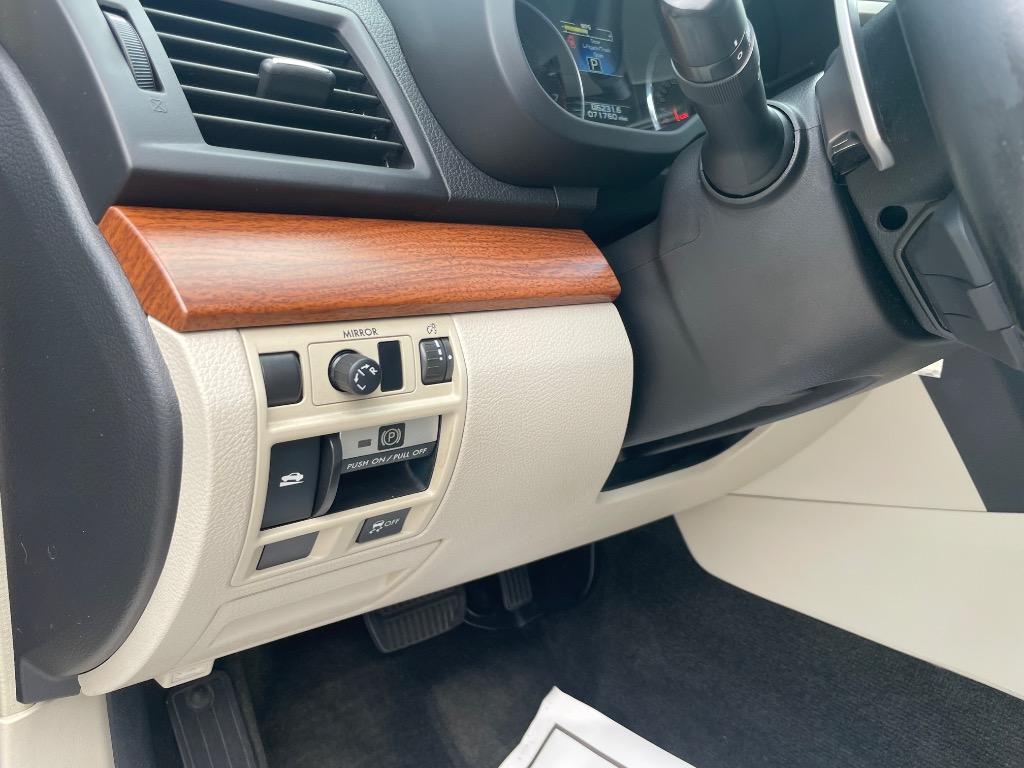 2014 Subaru Outback Limited - Photo 13
