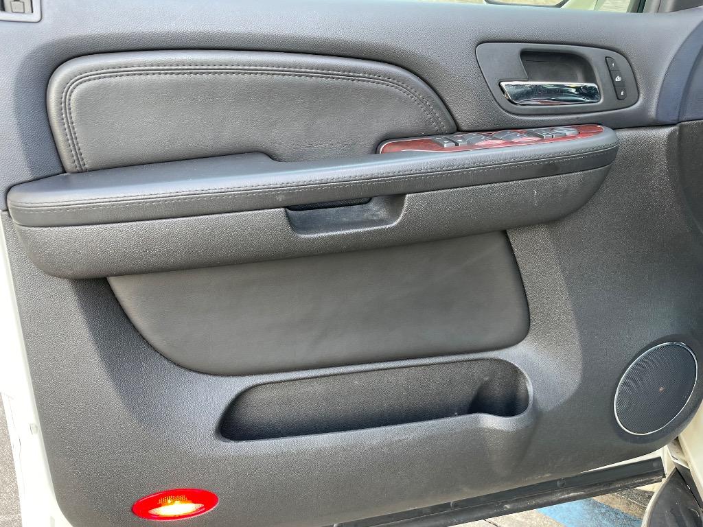 2007 Cadillac Escalade Base - Photo 11