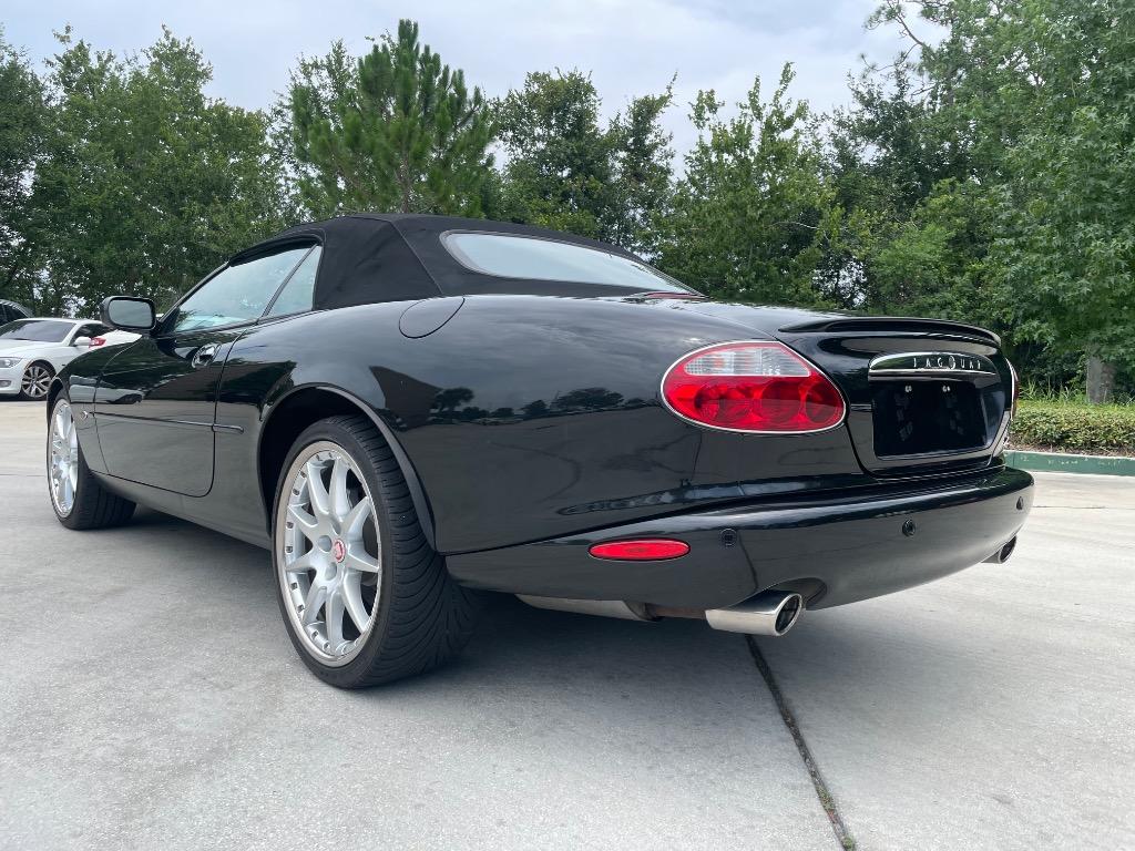 2002 Jaguar XK Series XKR Convertible - Photo 6