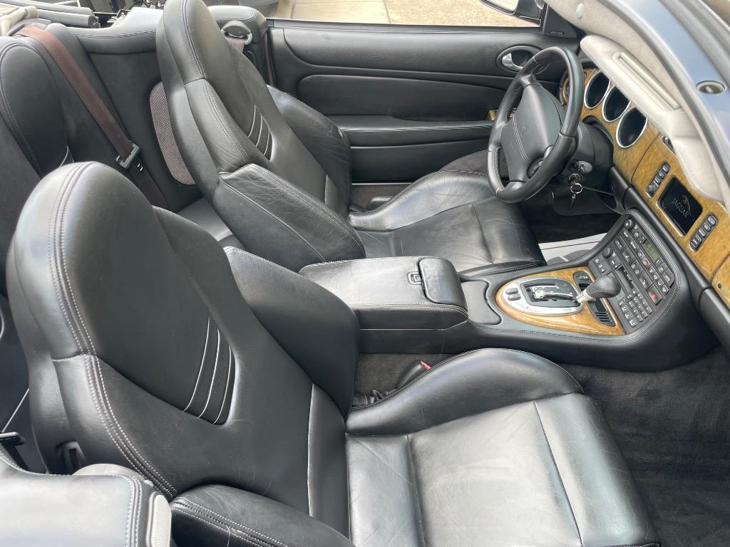 2002 Jaguar XK Series XKR Convertible - Photo 29